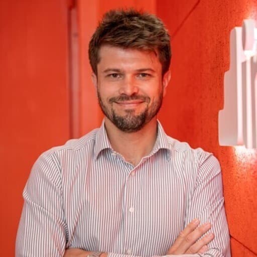 Talk to our experts - Giacomo